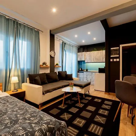 Alexander Golden View